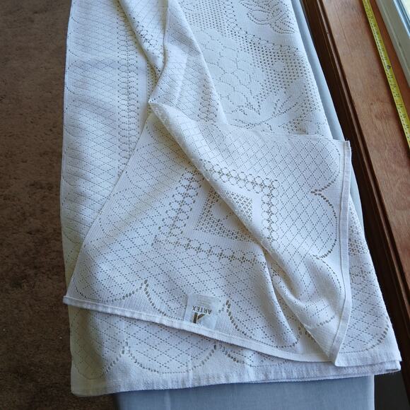 Artex Heritage Lace Tablecloth 96" x 60" ecru cream Vintage MCM polyester woven - Picture 4 of 13
